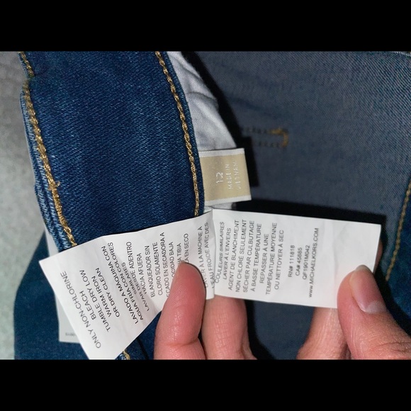 NWT Michael Kors Carrot Pleated Front Tapered Oversized Mom Jeans Size 12 - Picture 9 of 10